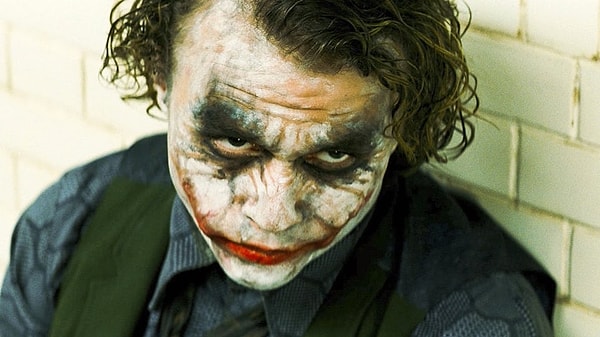 7. Сможете сказать, что это за фильм с Хитом Леджером?