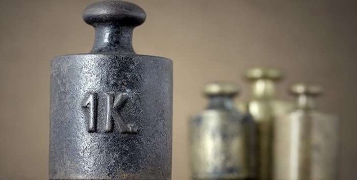 Во всем мире меняется определение одного килограмма. Что теперь мы будем использовать?