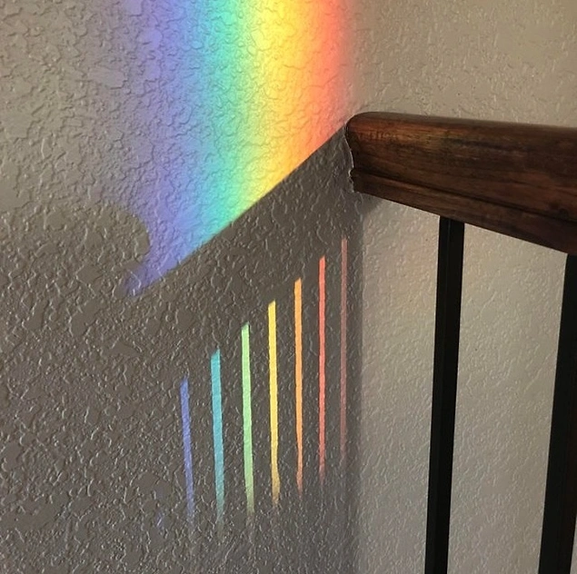 Gökkuşağını bölen gölge. 🌈