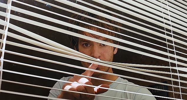 16. Gölün Altında (2018) Under the Silver Lake