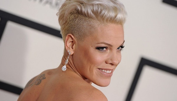 4. Доход Пинк - 52 млн долларов. Это позволило знаменитости закрепиться на четвертом месте.