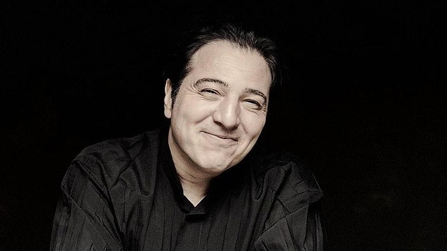 Onlarca ödül almış başarılı bir piyanist...