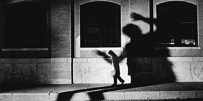 "У меня не было плохих намерений": мужчина извинился в Интернете перед женщиной, которую он напугал своим преследованием на улице