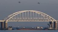 Karadeniz'de Tansiyon Yükseldi: Rusya, Ukrayna Gemilerine 'Ateş Açtı ve El Koydu'
