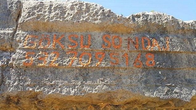 Antalya’nın Finike İlçesi’nde yer alan Limyra Antik Kenti’nde bulunan 2 bin yıllık kaya reklam panosuna dönmüş...