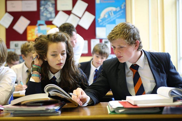 8. В каком из вариантов оба слова с частицей «НЕ» пишутся слитно?