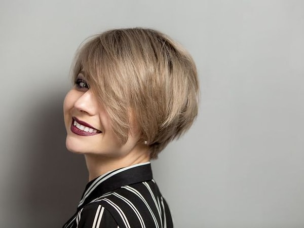 7. Выберите прическу: