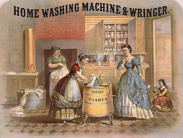 8. 19 век был богат на изобретения. Кто в 1851 году изобрел стиральную машину?