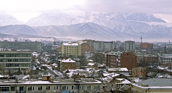 7. А какой город был столицей сразу двух республик в 20-30-х годах?