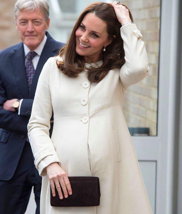 İngiliz kraliyet ailesinin biricik gelini Galler Prensesi Kate Middleton'ın iki hafta önce karnından bir ameliyat geçirmişti.