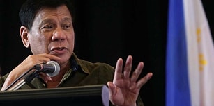 Tuhaf Açıklamalarıyla Sıkça Gündeme Gelen Filipinler Devlet Başkanı: 'Esrar Kullanıyorum'