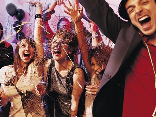 Вас ждет веселая вечеринка с друзьями