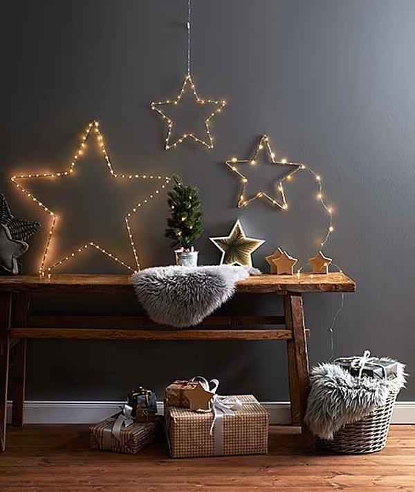 4. Evin en tatlı köşelerine asacağınız metal yıldız dekorasyonlarıyla şans yıldızınızı parlatın.