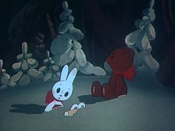 5. В каком новогоднем мультфильме описывается история девочки Люси и её брата Вани, которые хотели получить от Деда Мороза плюшевого мишку и ватного зайчика?