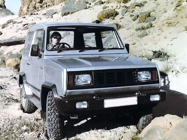 6. Если любите внедорожники, то точно знаете название этого советского коня.