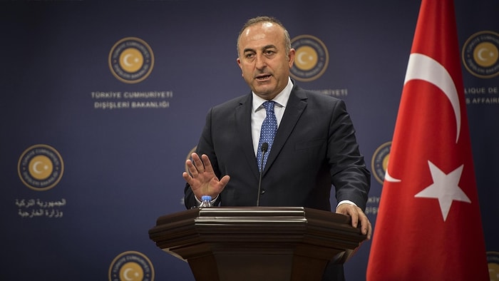 Çavuşoğlu'ndan 'Sarı Yelekliler' Yorumu: 'Fransız Polisinin Kullandığı Aşırı Güç İbretliktir'