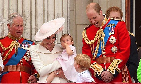 12. Bir diğer üçüncü bebek müjdesini de Düşes Kate ve Prens William'dan aldık.
