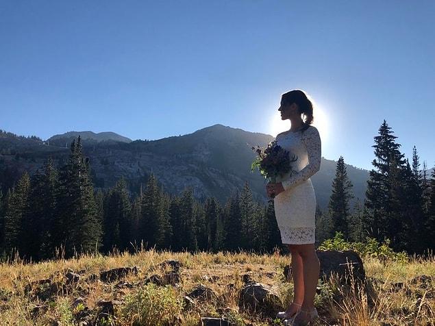 19. “We got married on a Tuesday morning. The courthouse asked 2 strangers to be our witnesses. Afterward, we ran up into the mountains. It was just us and it was perfect. This is the best picture I’ve ever taken.”