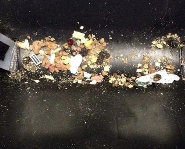 9. Слава богу, сидения оказались кожаные