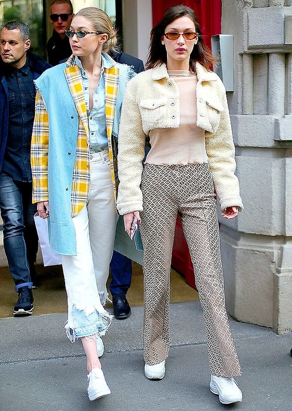 3. Странные джинсы