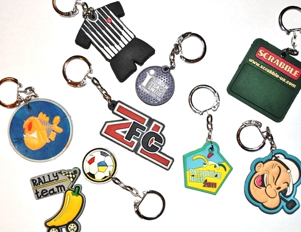 1. Как правильно написать слово "брелок" во множественном числе?