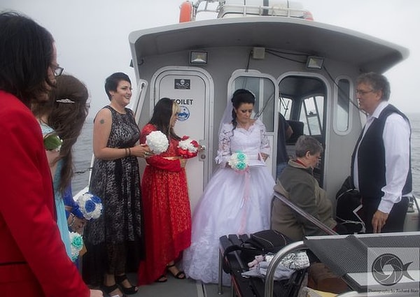 Также женщина, которая в настоящее время проживает в Белфасте, в октябре этого года объявила, что она бесполая.