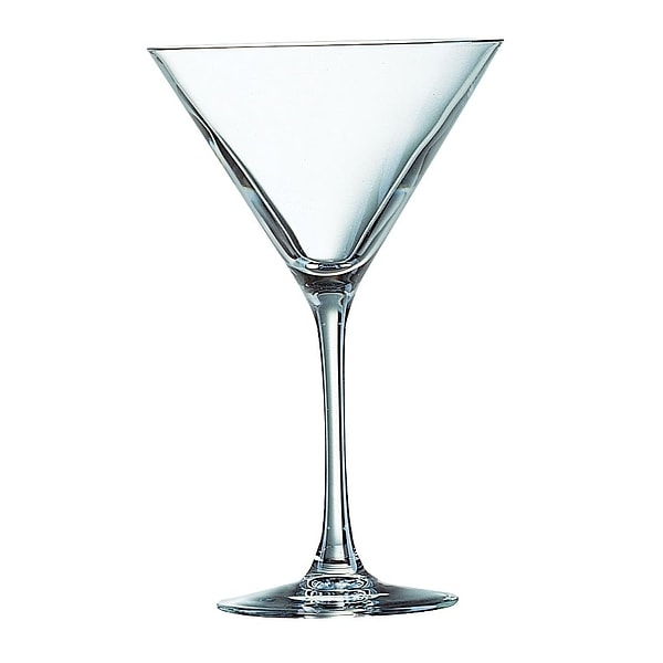 4. Что пьют из такого бокала?