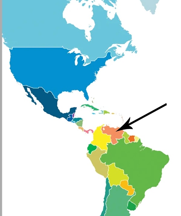 3. Назовите столицу страны, на которую направлена стрелка: