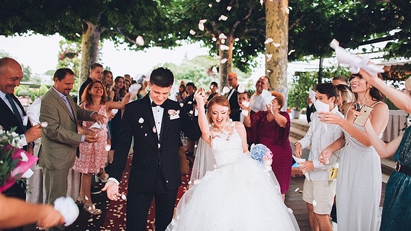 11. Как называется третья годовщина свадьбы?