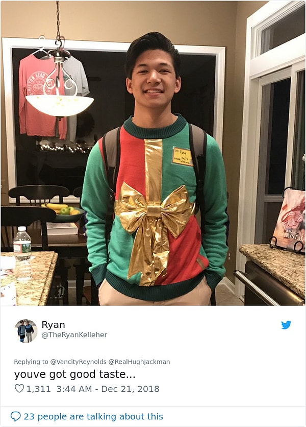 6. Многие даже обзавелись такими свитерами