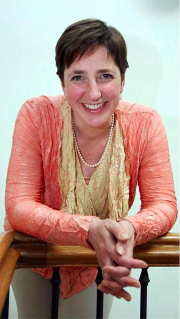 Мэри была готова заплатить 250 000 долларов людям, которые шантажировали ее похищением ее детей: Робина (сейчас ему 19 лет), Эйлид (16 лет) и Зака (13 лет).