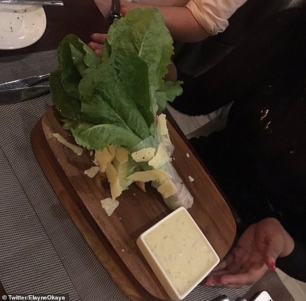 1. Можно сказать, что салат для Элейн Окая был не совсем готов :)