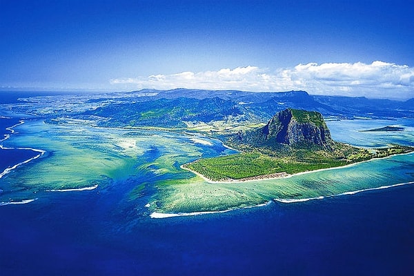 10. Что знаете про Маврикий?