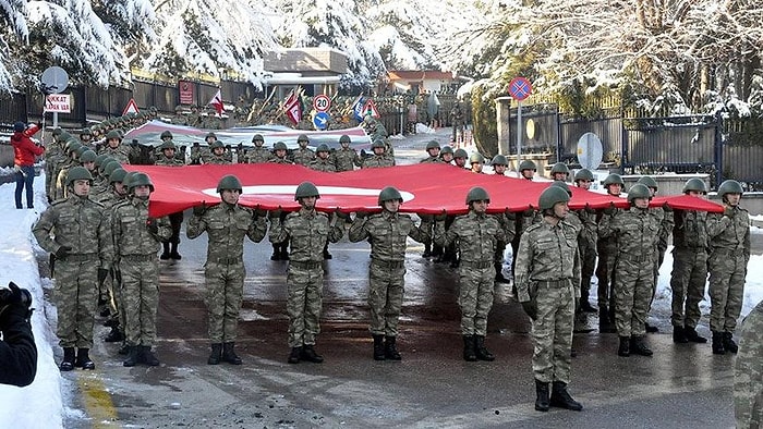 Atatürk'ün Ankara'ya Gelişinin 99'uncu Yıl Dönümü: Kara Harp Okulu ve Anıtkabir Arasında 'Atatürk Garnizon Koşusu' Yapıldı!