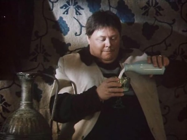 8. А помните цвет крышки бутылки от кефира?