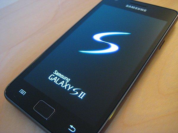18. Samsung Galaxy S II - 40 Milyon