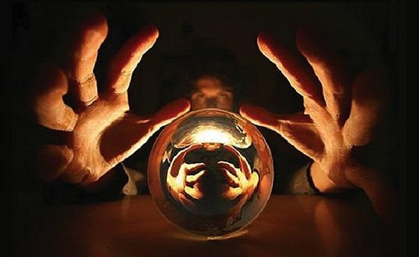 Исход вашего дела зависит от помощи сильного человека или представителя власти.