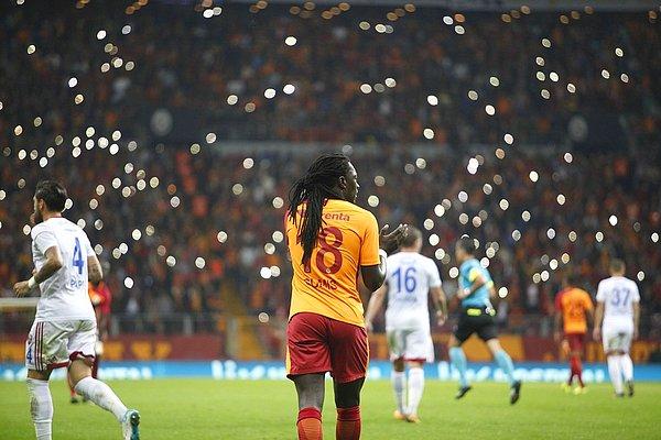 Galatasaray'da beklediğimden de çok sevgi gördüm. Başka hiçbir yerde bu kadar kişi beni sevmemişti. Onların ihtiyacı olan hücumcu bendim.