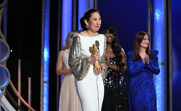 19. Лучшая актриса (телевизионная драма): Сандра Ох, "Убивая Еву"