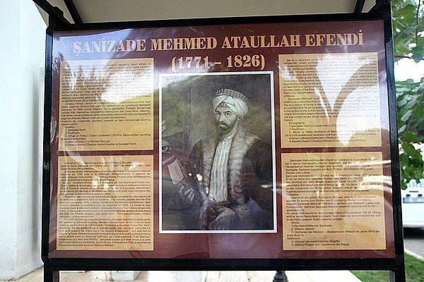 Tam olarak bilinmese de 1770 civarında doğduğu tahmin edilen Mehmed Efendi, babasının da etkisiyle ilmiye üzerine eğitim aldı.