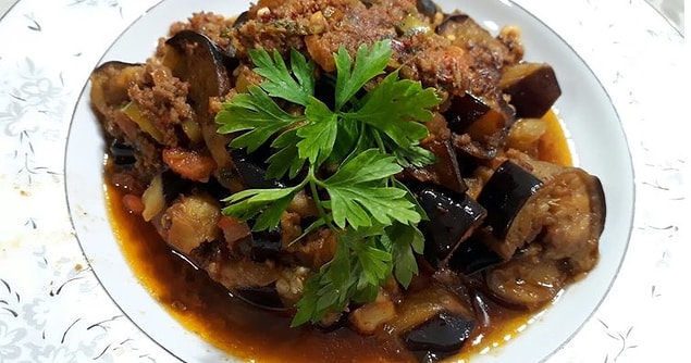 22. Patlıcan Musakka