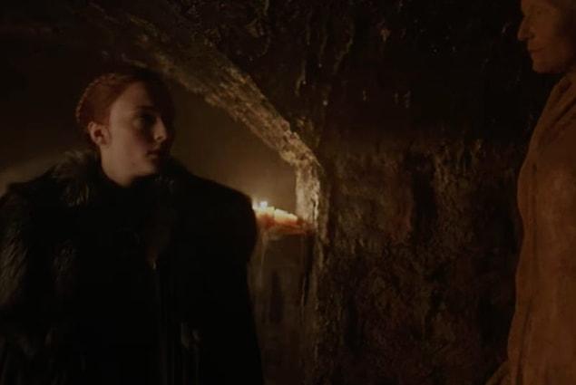 Also Sansa is walking through the crypts and glancing briefly at Catelyn's statue.