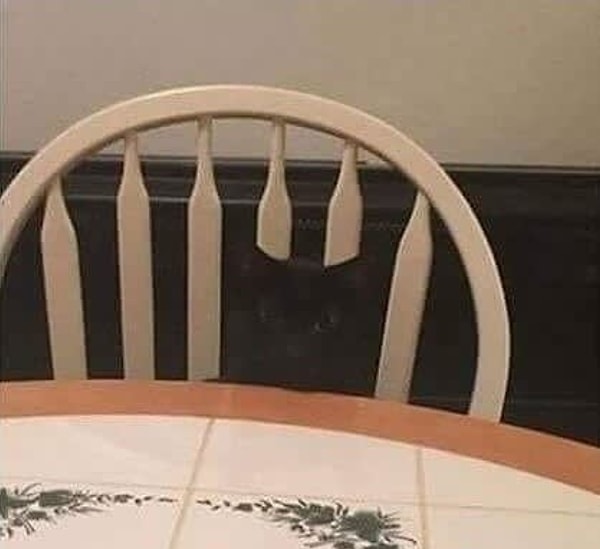 16. Стул, который на самом деле не сломан: