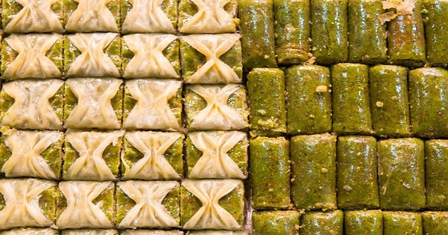 10. Fıstıklı Sarma