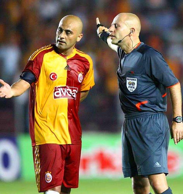 7. 2009 yılında Galatasaray'da aktif futbol oynayan Hasan Şaş, bugün teknik ekibin yanında yer alıyor.