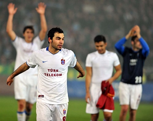 2009 yılında Trabzonspor forması giyen Selçuk İnan bugün Galatasaray formasını taşıyor.