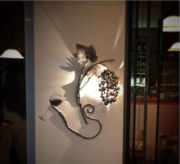 12. «Путь винограда» - еще одна успешная работа турецкого художника Искендера Гирея. Восхитительное изображение, полученное с помощью света!