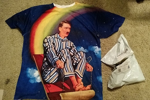 15. «Мой подарок на Хануку от брата… Да, мы евреи»