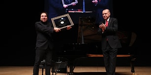 Cumhurbaşkanı Erdoğan, Fazıl Say'ın Konserine Katıldı: Karşılıklı Hediyeler ve Külliye'ye Davet