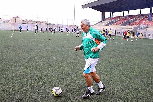 Trabzon'da 1986 yılında kurulan Zaferspor'da eşinin malzemecilik ve genel kaptanlık görevini yürütmesi kendisinin ise takımda başkanlık ve antrenör yapmasıyla tanınan Şerif Kunt, çocuğu gibi baktığı kulübünü devretmesinin ardından boşluğa düştü.